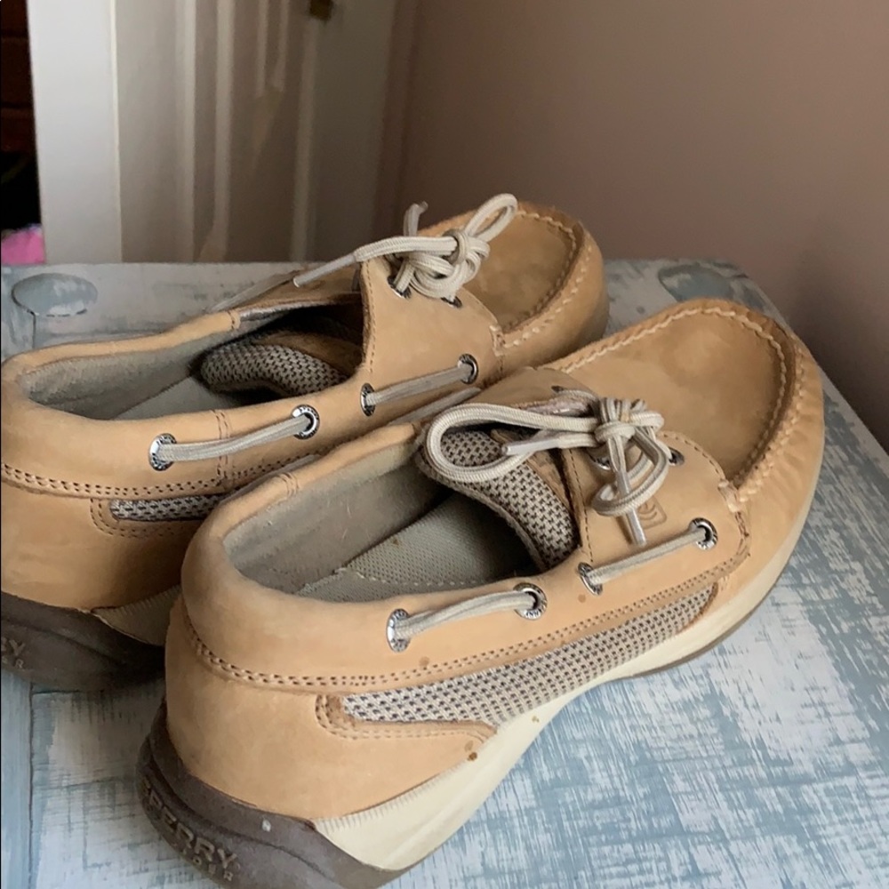 Women's Sperry's Size 7